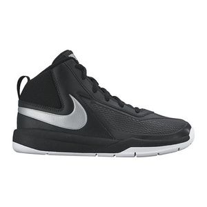 Nike Team Hustle D7 shoes